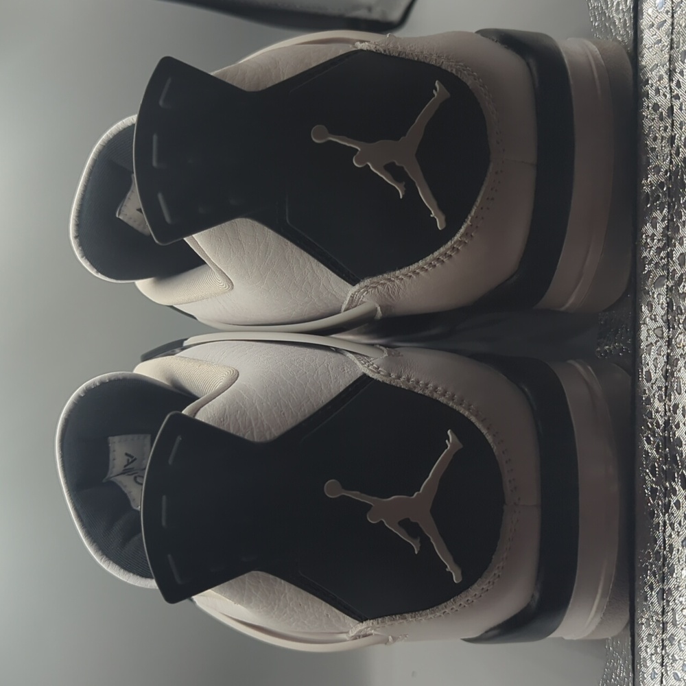 Men's size 10 Jordan 4 Military Black - Picture 15 of 15